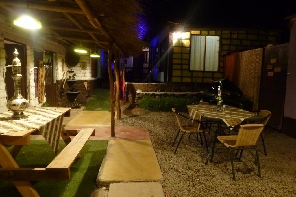 Hostel El Toconar ซานเปโดร เด อาตากามา ภายนอก รูปภาพ
